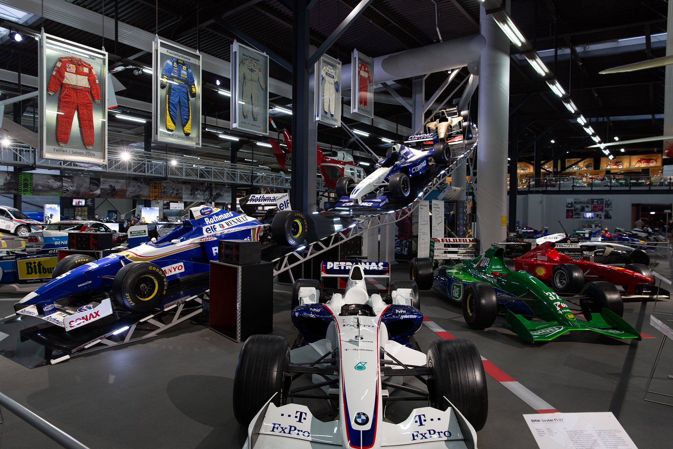 F1赛车展区