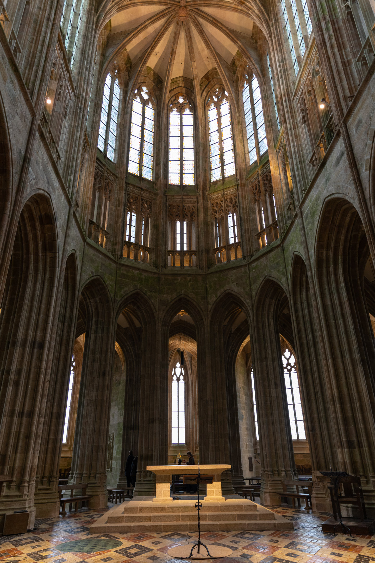 修道院的礼拜堂，和普通教堂并没有什么区别